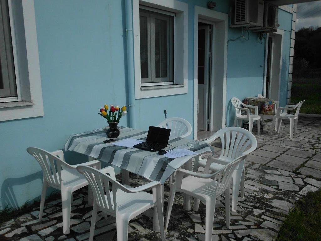 Ferienwohnung Tom'S House Skriperon Exterior foto