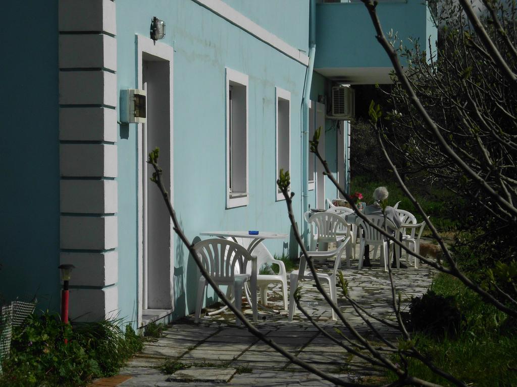 Ferienwohnung Tom'S House Skriperon Exterior foto